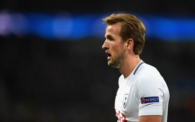 电竞牛热评-莱万肌肉照火了