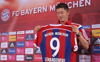 电竞牛播报-阿拉巴欧冠关键进球